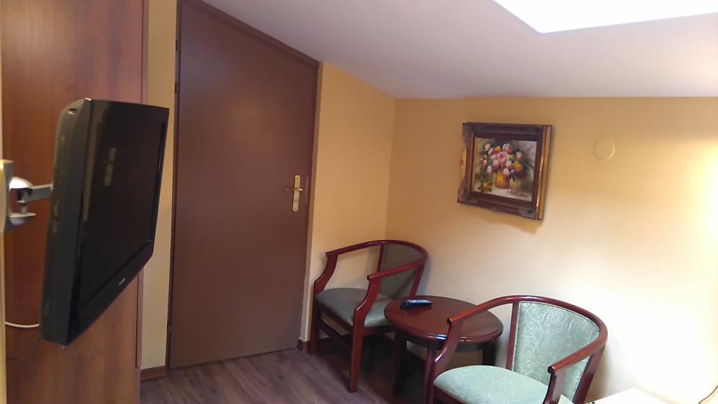Villa Podkowa Podkowa Leśna Kültér fotó