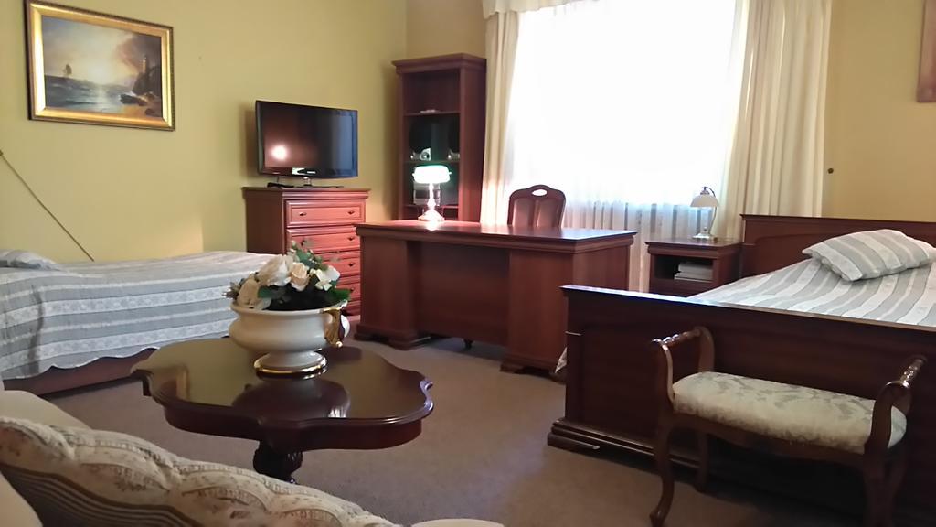 Villa Podkowa Podkowa Leśna Kültér fotó